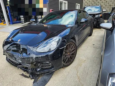 2018 Porsche Panamera VIN: