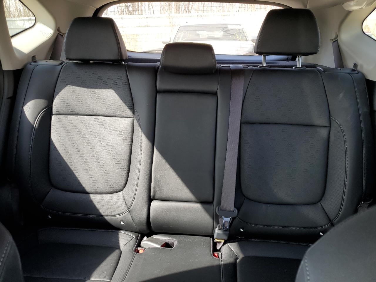 2023 KIA SELTOS SX VIN:KNDETCA26P7435461