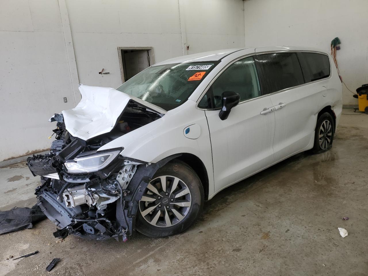2024 CHRYSLER PACIFICA HYBRID SELECT VIN:2C4RC1S7XRR114833