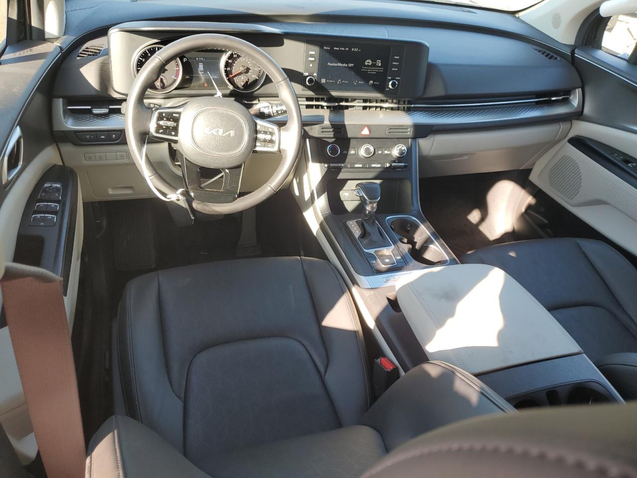 2024 KIA CARNIVAL LX VIN:KNDNB4H30R6330432