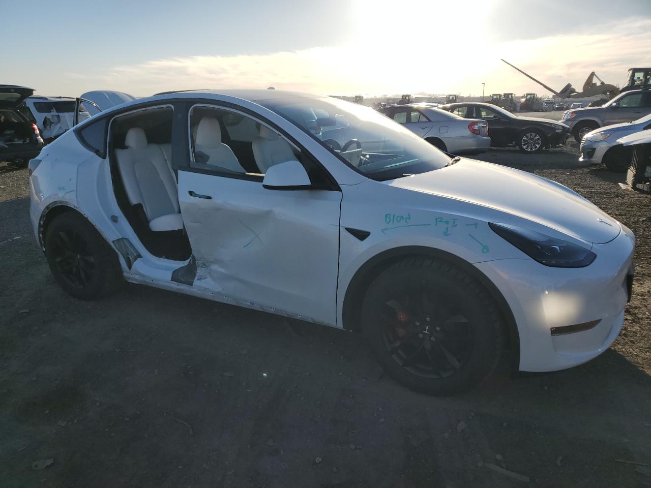 2023 TESLA MODEL Y  VIN:7SAYGDEF0PF702093