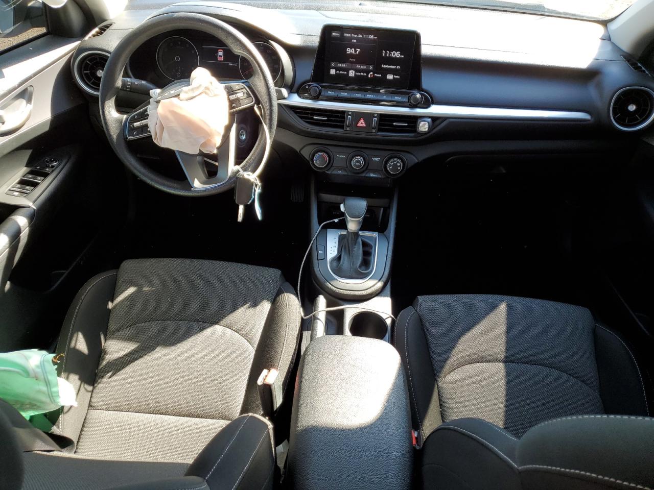 2022 KIA FORTE FE VIN:3KPF24AD2NE503055