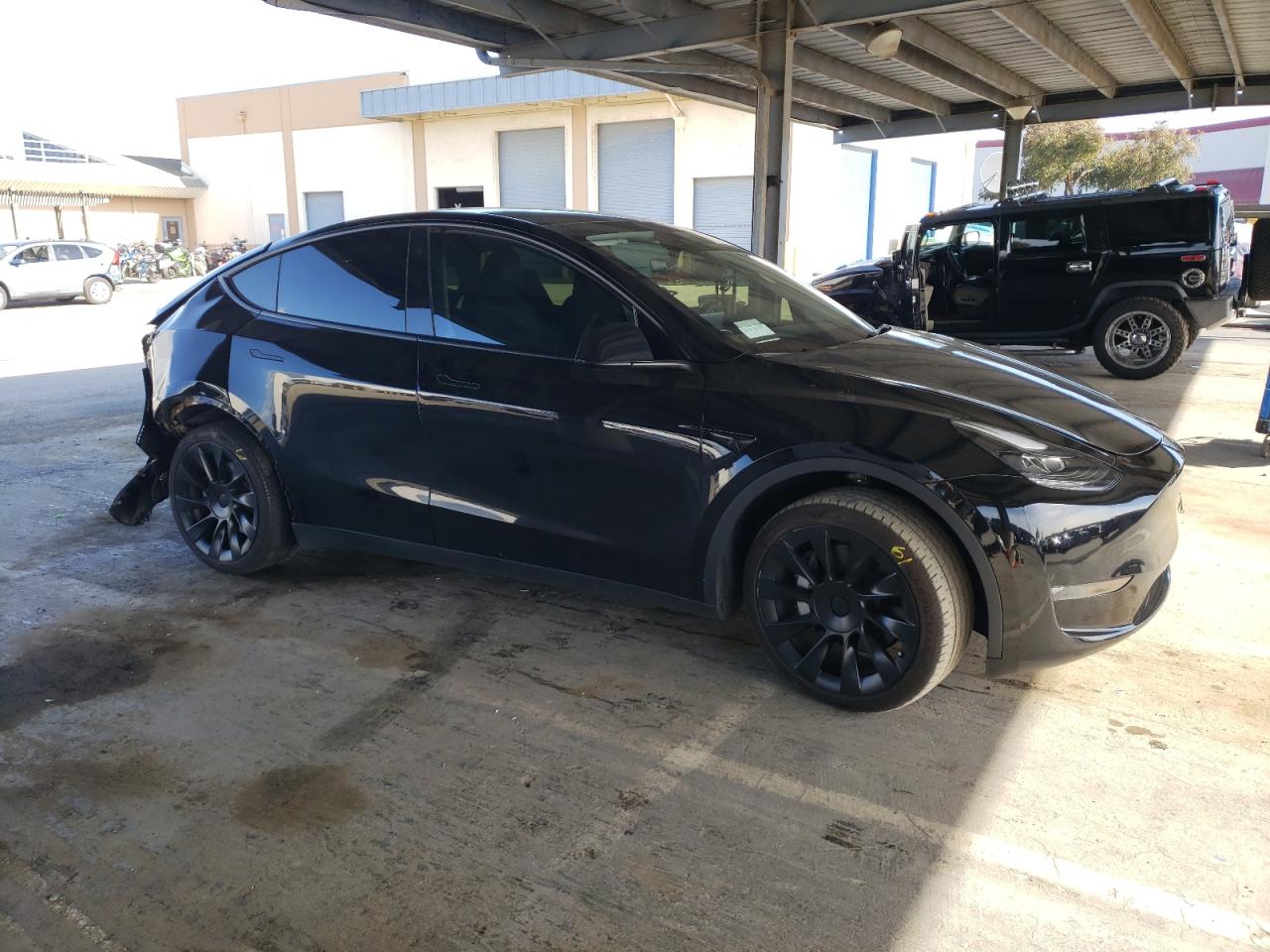 2023 TESLA MODEL Y  VIN:7SAYGAEEXPF772075