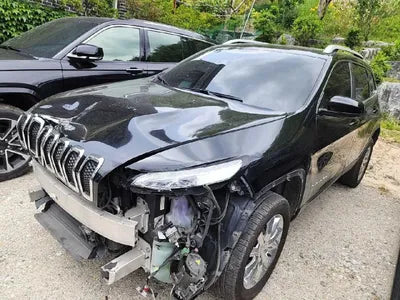 2017 Jeep Cherokee VIN: