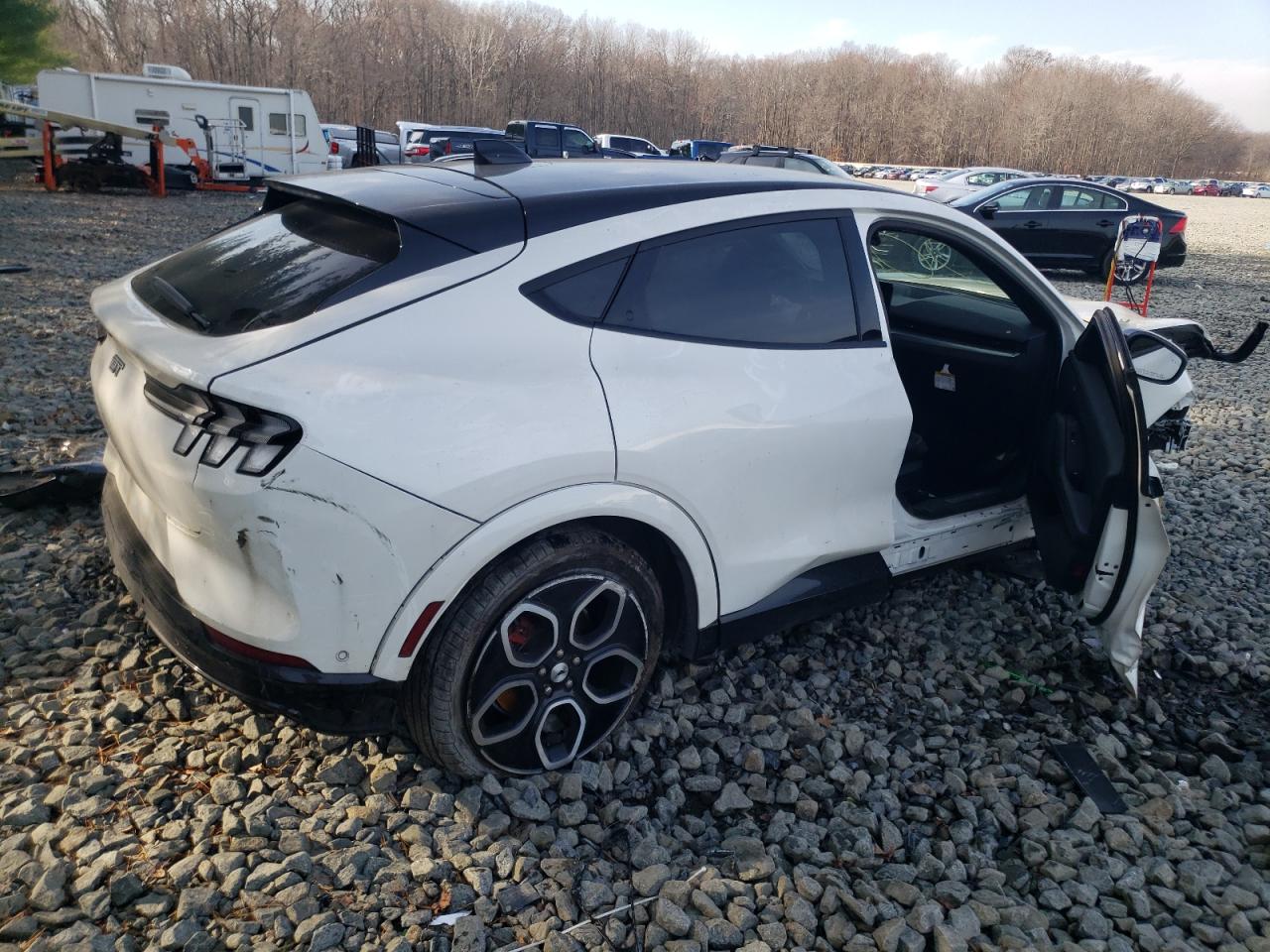 2022 FORD MUSTANG MACH-E GT VIN:3FMTK4SE9NMA14857