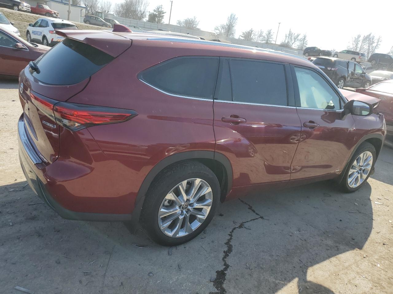 2022 TOYOTA HIGHLANDER HYBRID LIMITED VIN:5TDXBRCH5NS541788