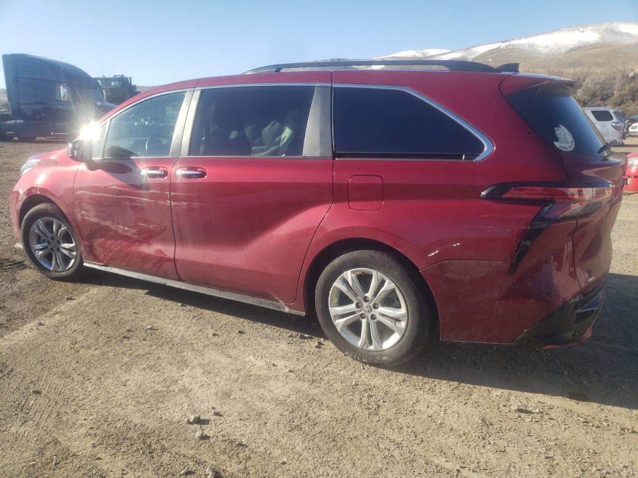 2022 TOYOTA SIENNA XSE VIN:5TDDSKFC3NS048217