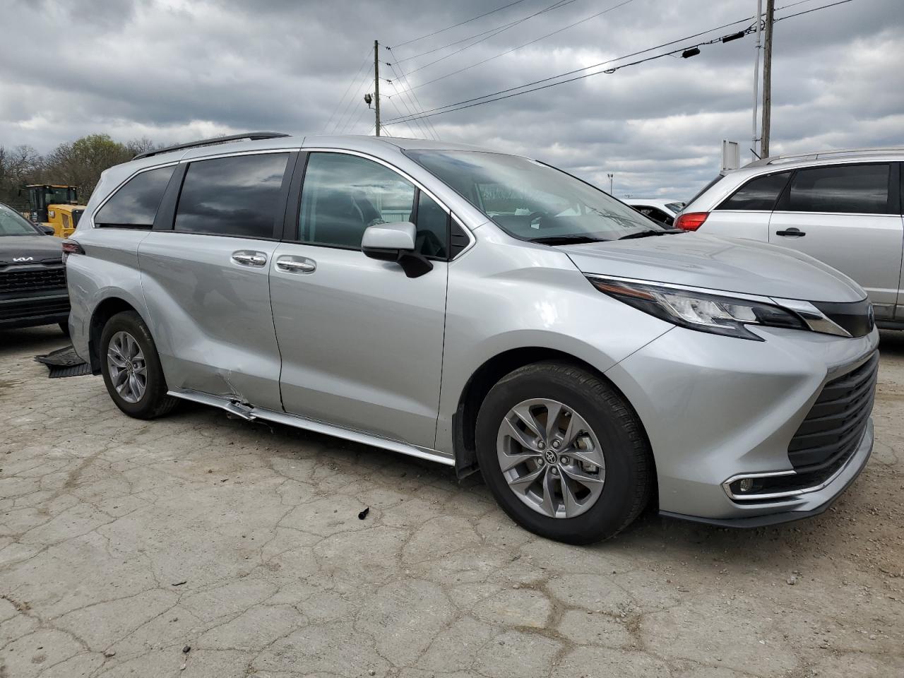 2023 TOYOTA SIENNA XLE VIN:5TDYRKEC0PS167392