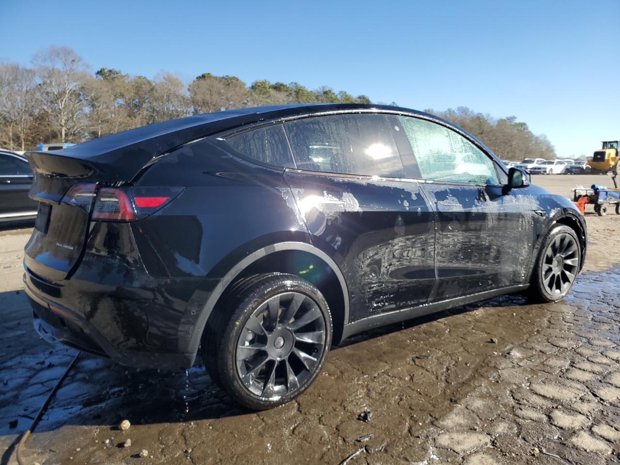 2022 TESLA MODEL Y  VIN:7SAYGDEE3NF443748