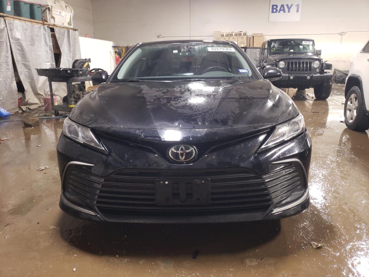 2022 TOYOTA CAMRY LE VIN:4T1C11AK7NU697971