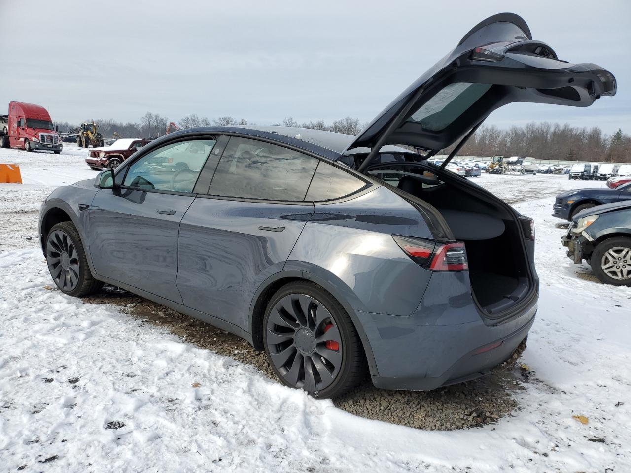 2023 TESLA MODEL Y  VIN:7SAYGDEF6PF945097