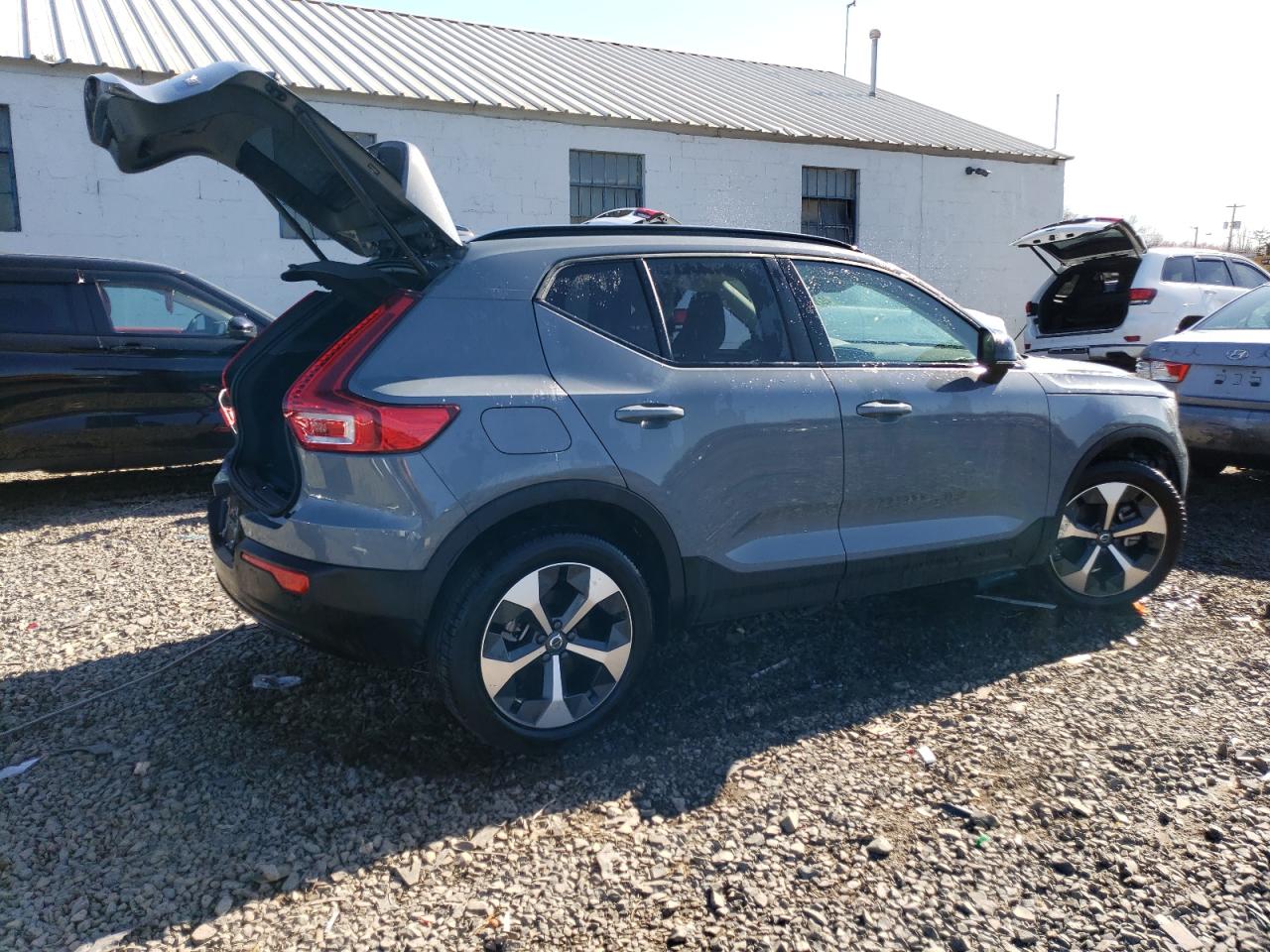 2023 VOLVO XC40 PLUS VIN:YV4L12UW2P2083611