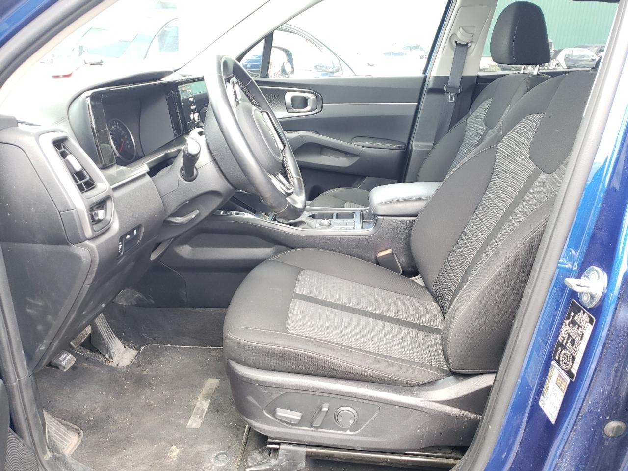 2022 KIA SORENTO LX VIN:5XYRGDLC3NG095882