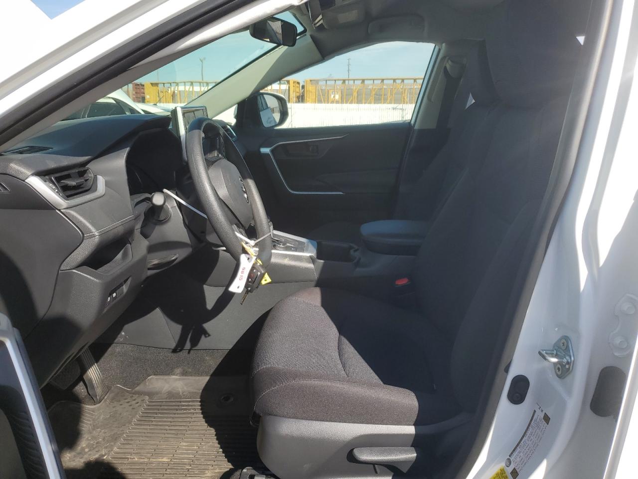 2024 TOYOTA RAV4 LE VIN:JTMMWRFV2RD270859