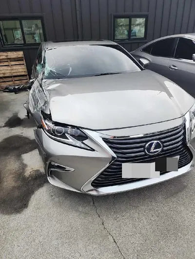 2018 Lexus ES 300 VIN: