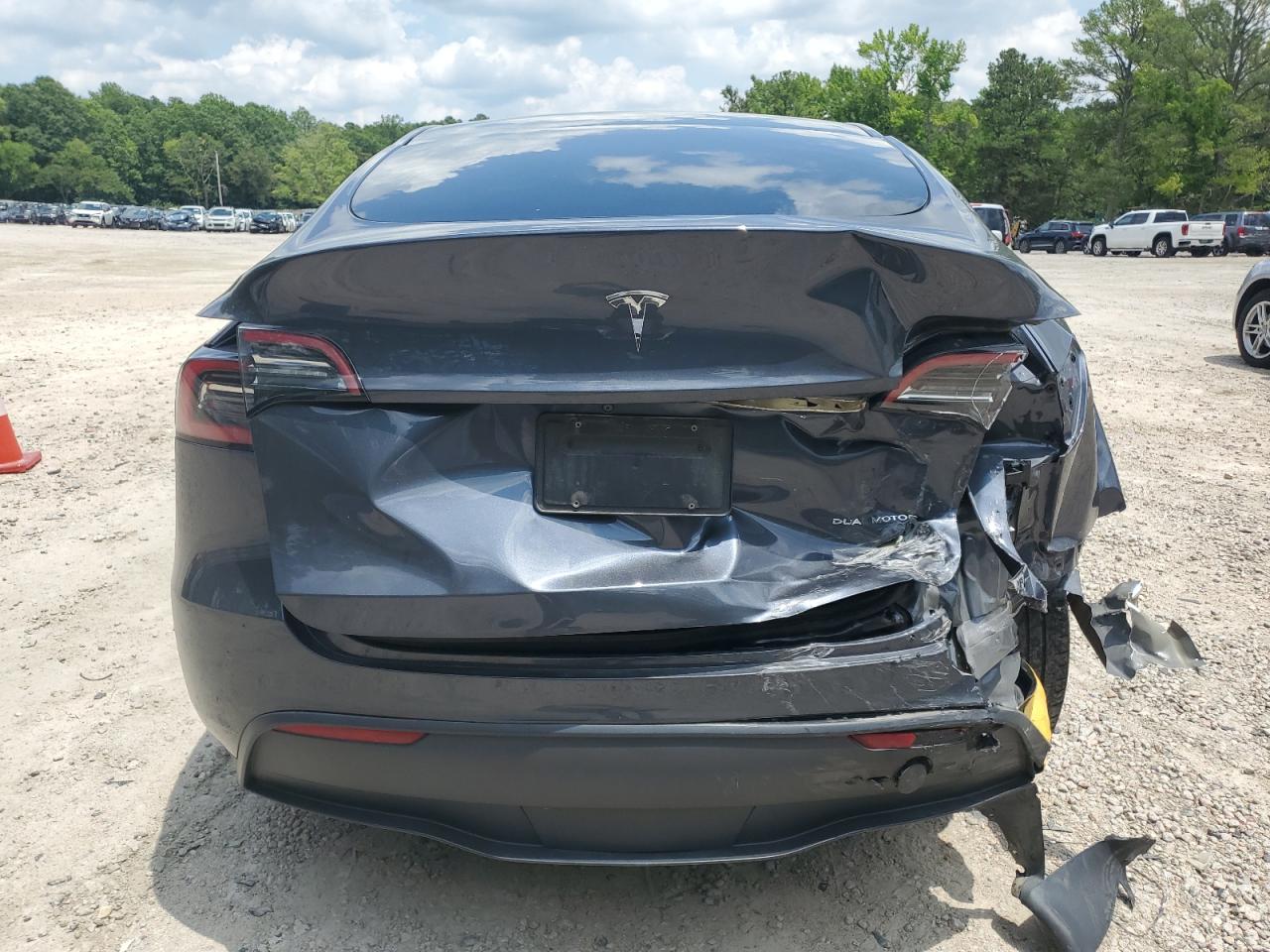 2023 TESLA MODEL Y  VIN:7SAYGDEE1PA024376