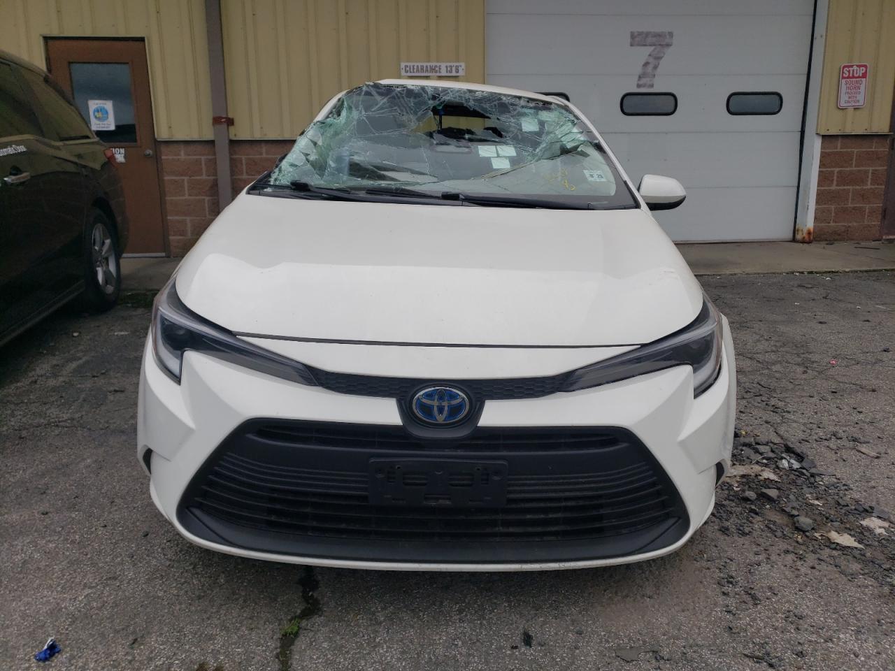 2023 TOYOTA COROLLA LE VIN:JTDBCMFE2PJ008048