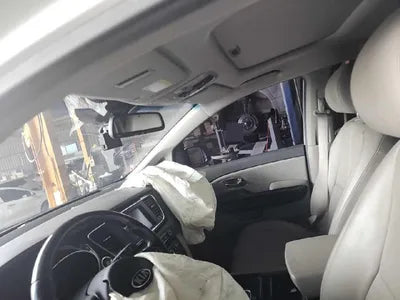 2017 Kia Carnival VIN: