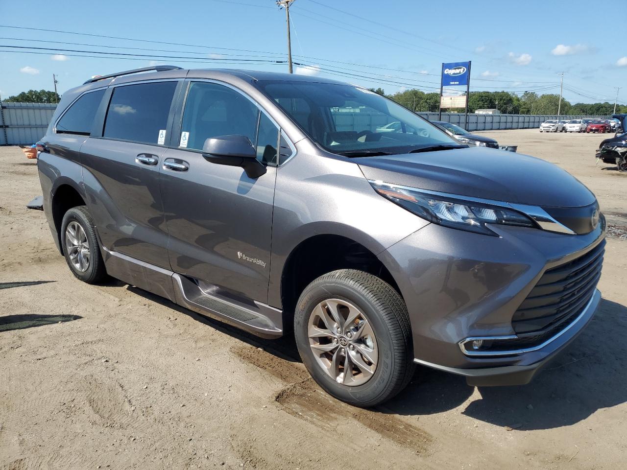 2024 TOYOTA SIENNA XLE VIN:5TDJRKEC0RS180714