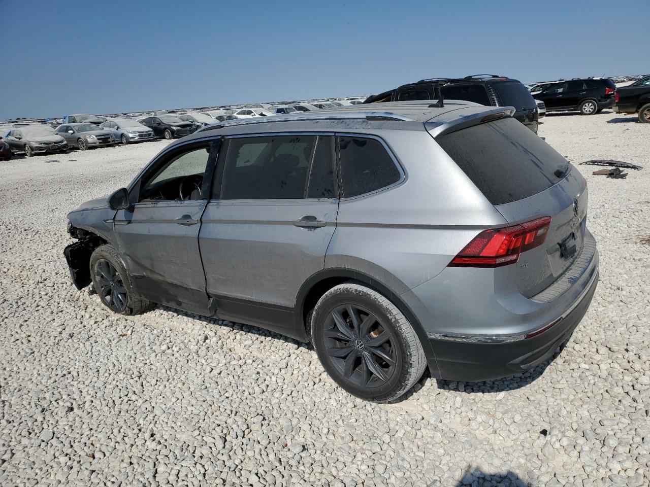2023 VOLKSWAGEN TIGUAN SE VIN:3VV3B7AX2PM072757