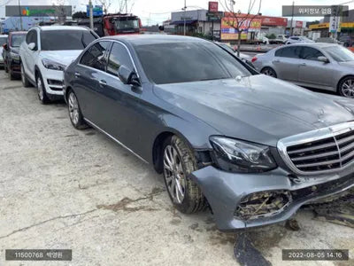 2018 Mercedes-Benz E 220 WDDZF0FB9JA468065 VIN:WDDZF0FB9JA468065
