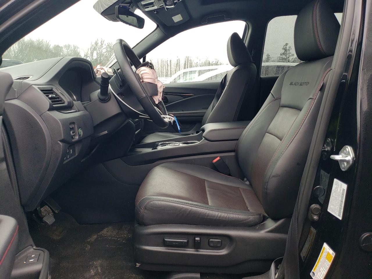 2024 HONDA PASSPORT BLACK EDITION VIN:5FNYF8H84RB007624