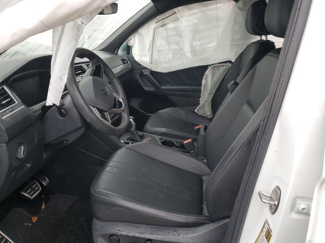 2023 VOLKSWAGEN TIGUAN SE R-LINE BLACK VIN:3VVCB7AX7PM012828