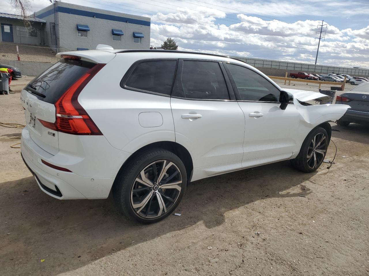 2023 VOLVO XC60 ULTIMATE VIN:YV4L12RX0P1373272