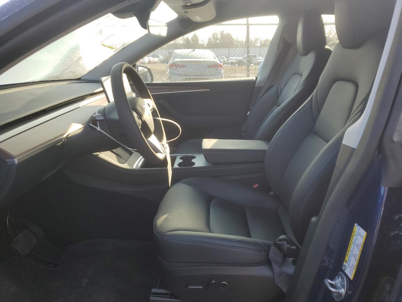 2024 TESLA MODEL Y  VIN:7SAYGAEE4RF077822