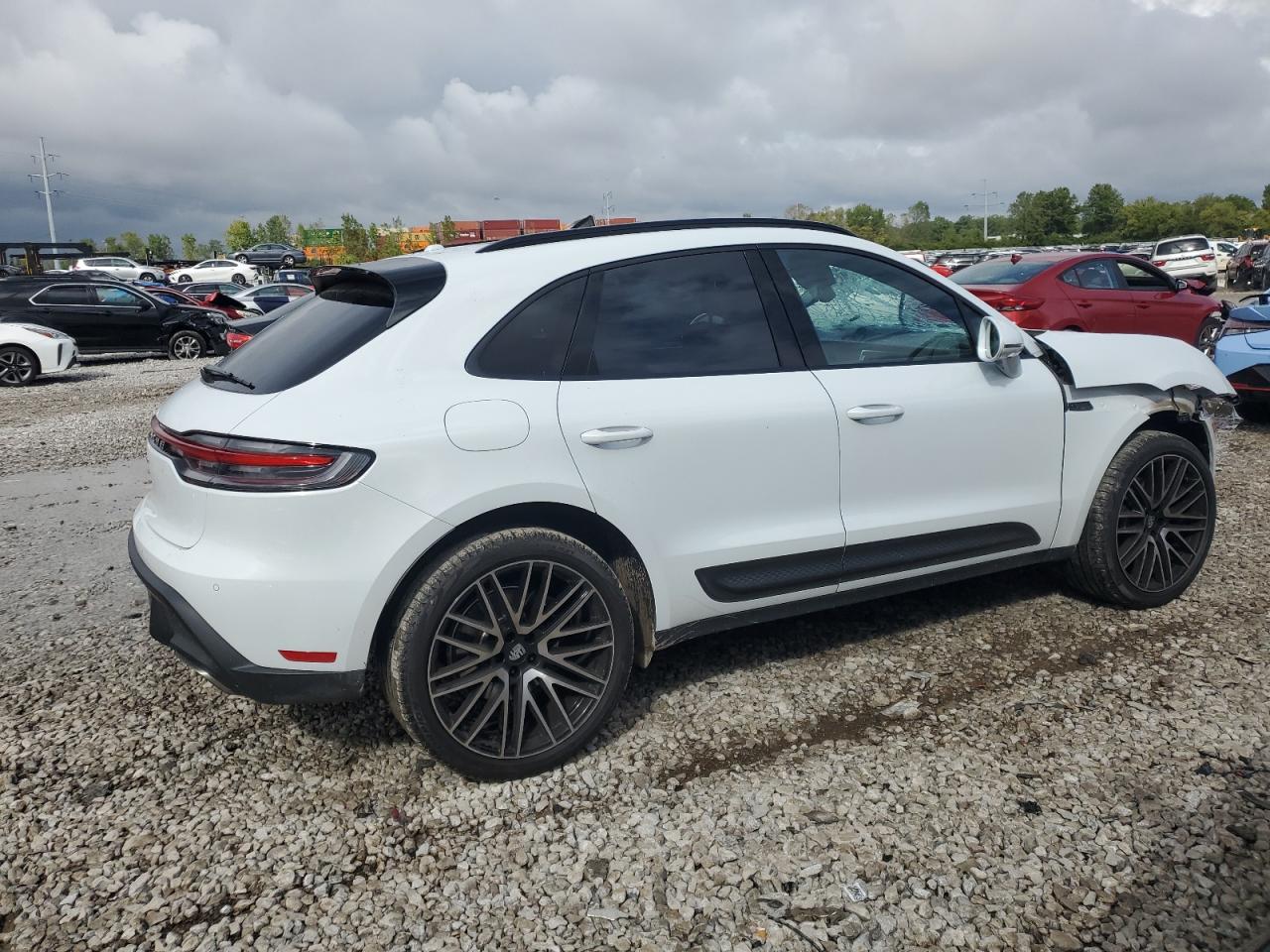 2022 PORSCHE MACAN  VIN:WP1AA2A57NLB09633