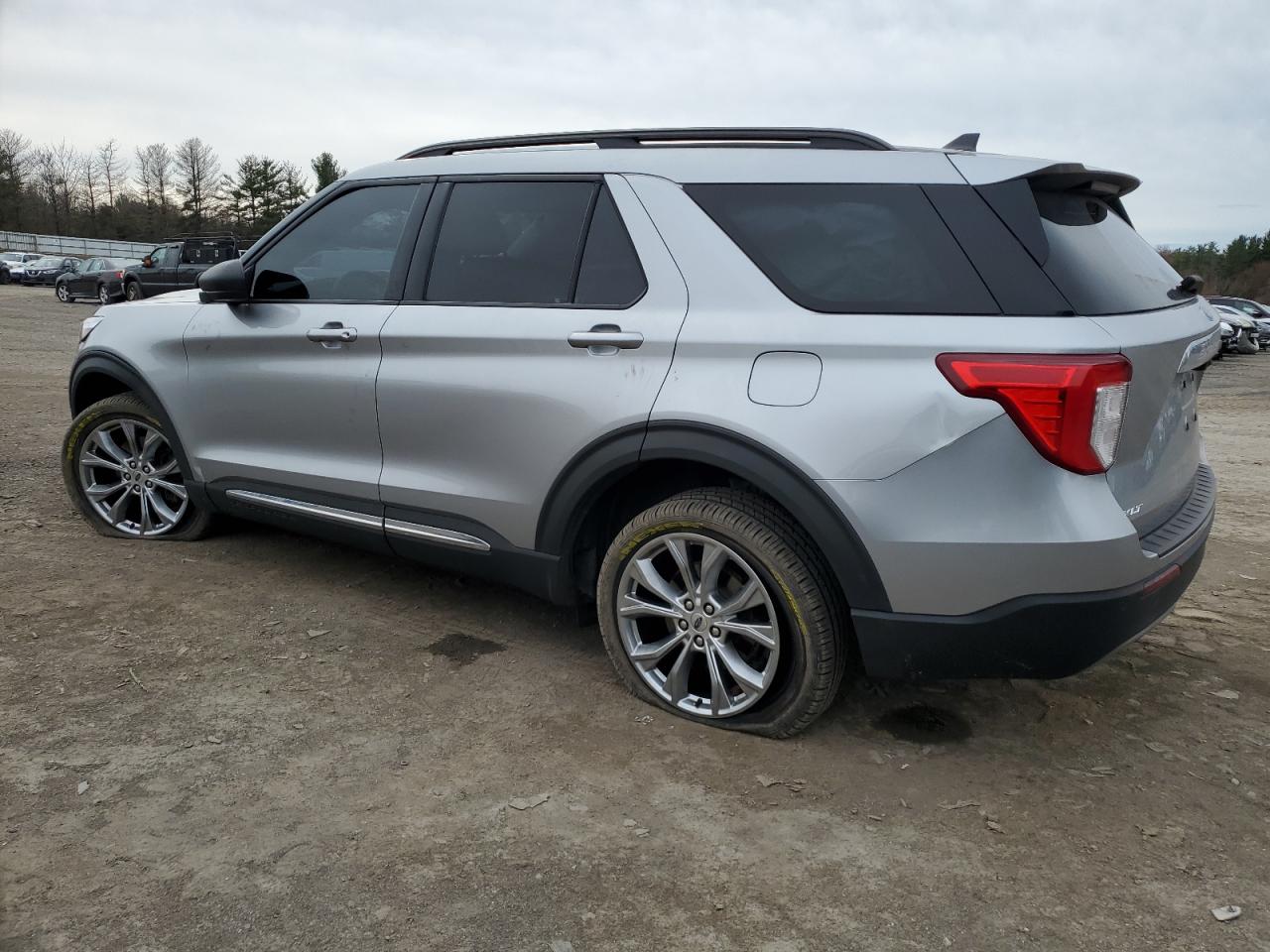 2022 FORD EXPLORER XLT VIN:1FMSK8DH3NGA30279