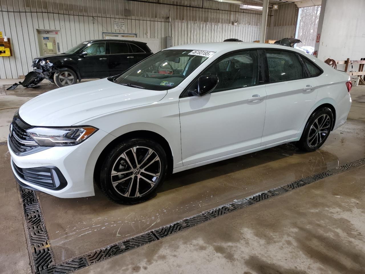 2024 VOLKSWAGEN JETTA SPORT VIN:3VWBM7BUXRM084017