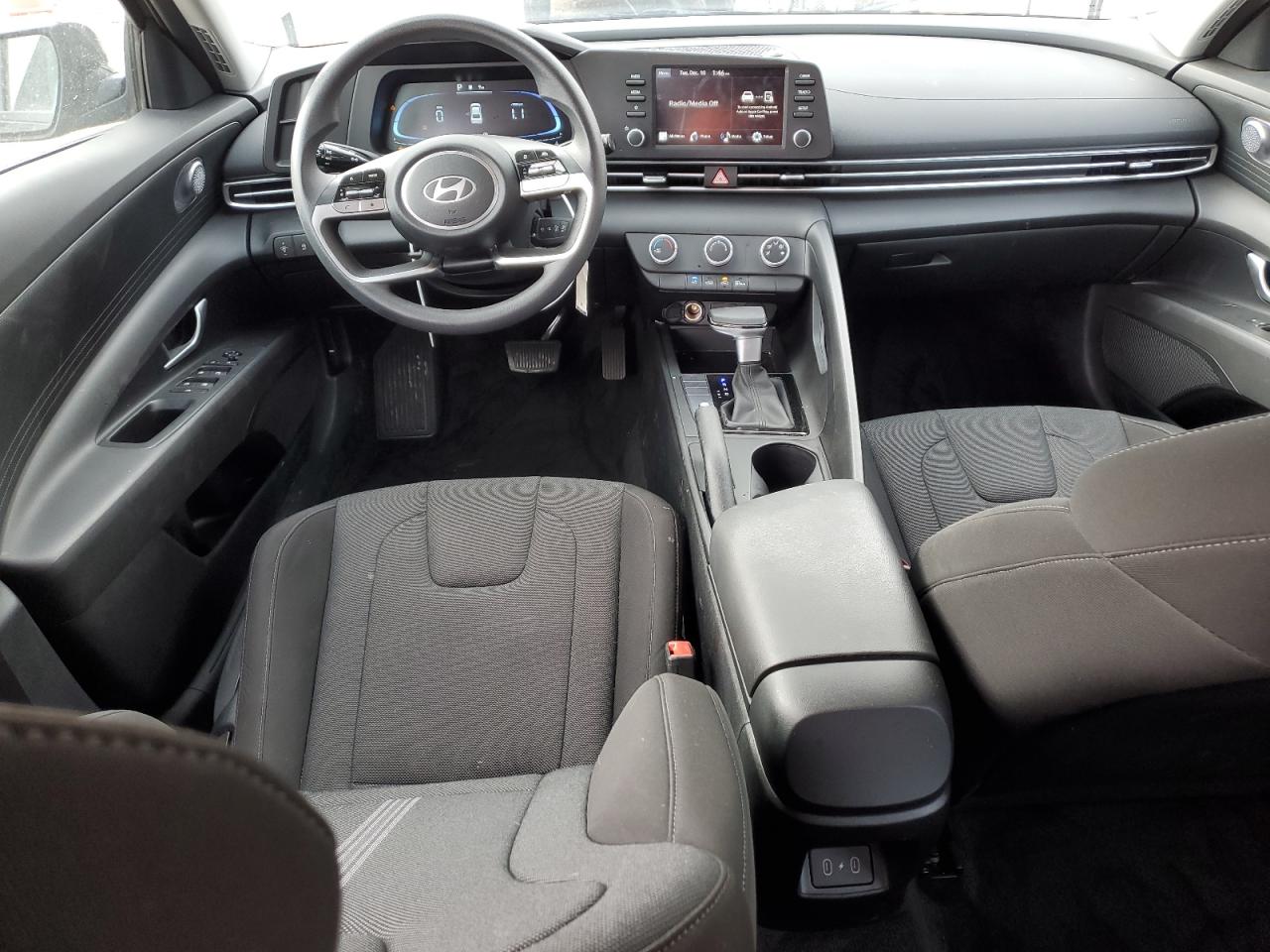 2024 HYUNDAI ELANTRA SE VIN:KMHLL4DG8RU768054