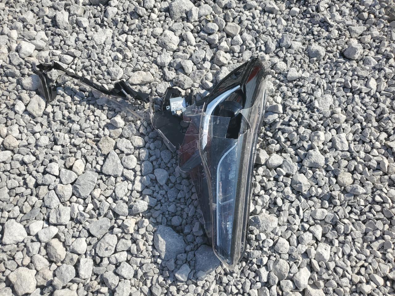 2022 TOYOTA COROLLA CROSS LE VIN:7MUBAABG4NV019540