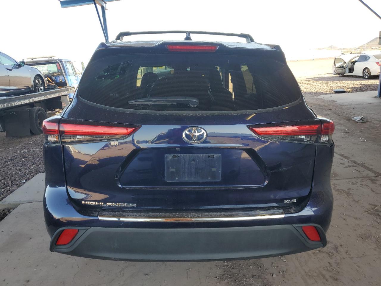 2022 TOYOTA HIGHLANDER XLE VIN:5TDHZRAH9NS093896