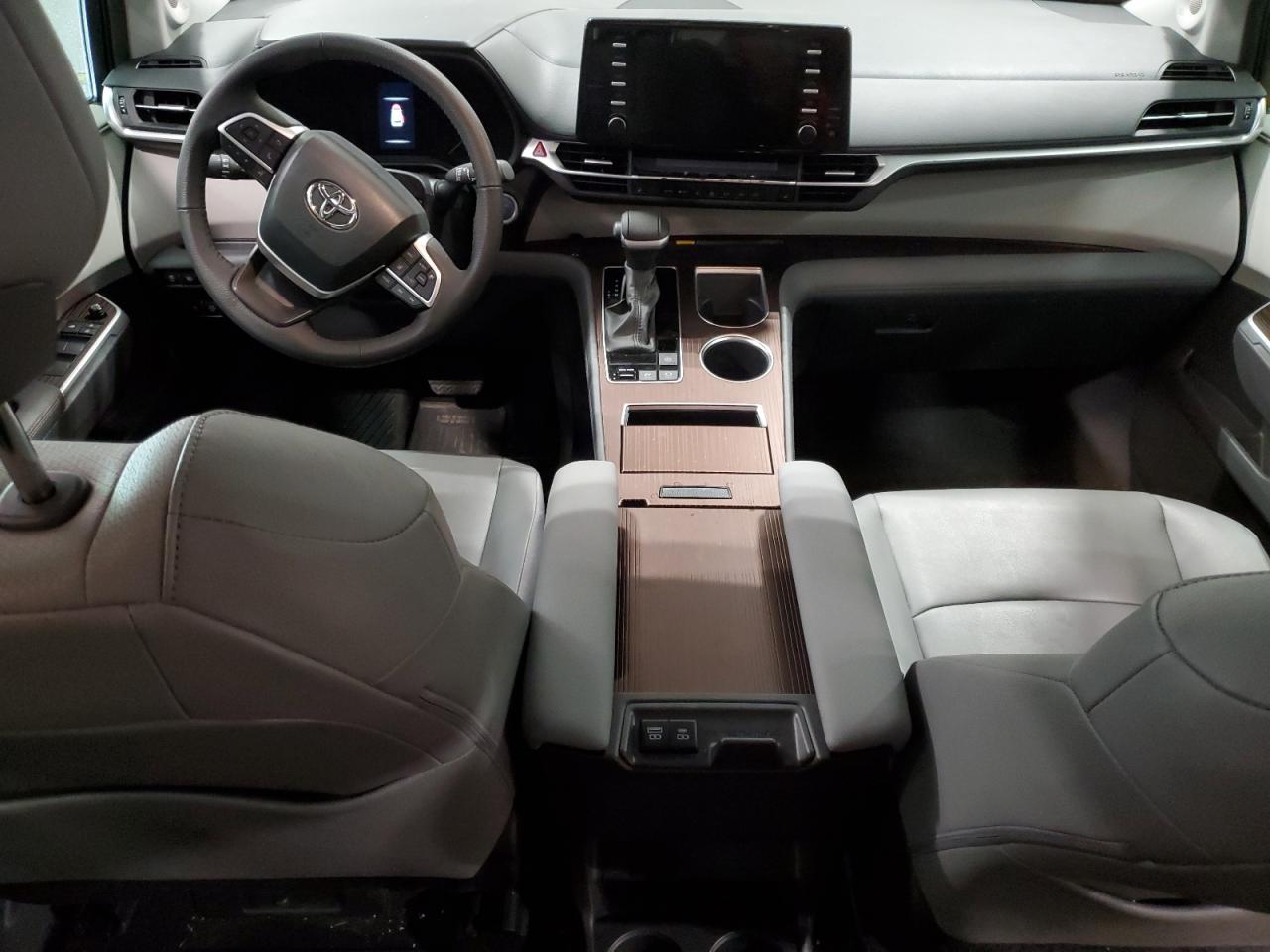 2023 TOYOTA SIENNA XLE VIN:5TDJSKFC2PS099746