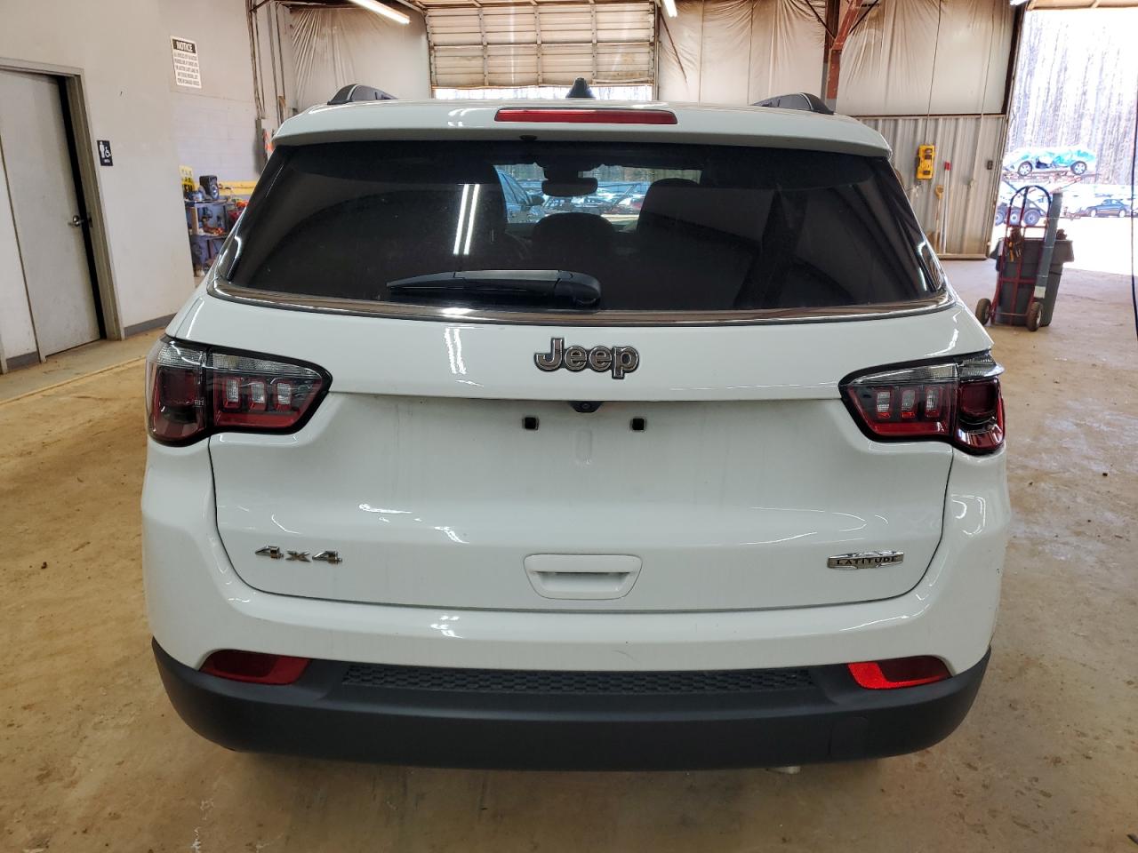 2024 JEEP COMPASS LATITUDE VIN:3C4NJDBN7RT606091