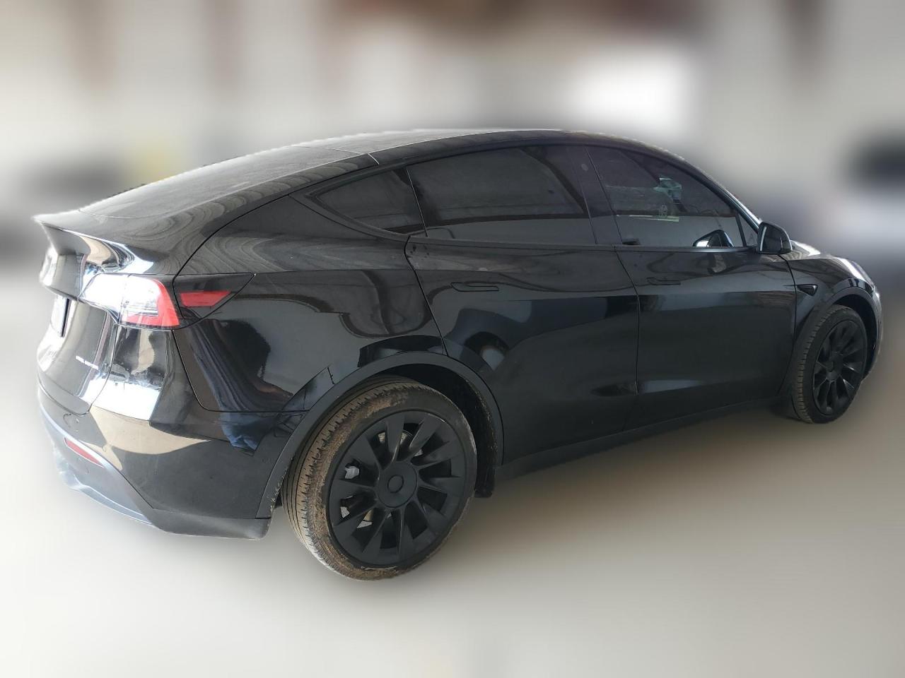 2022 TESLA MODEL Y  VIN:7SAYGDEE3NF371756