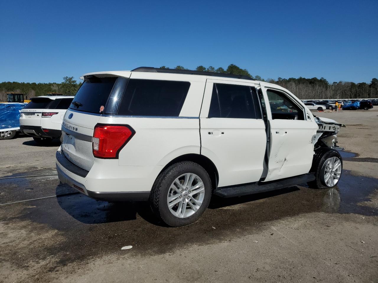 2024 FORD EXPEDITION XLT VIN:1FMJU1H87REA11212