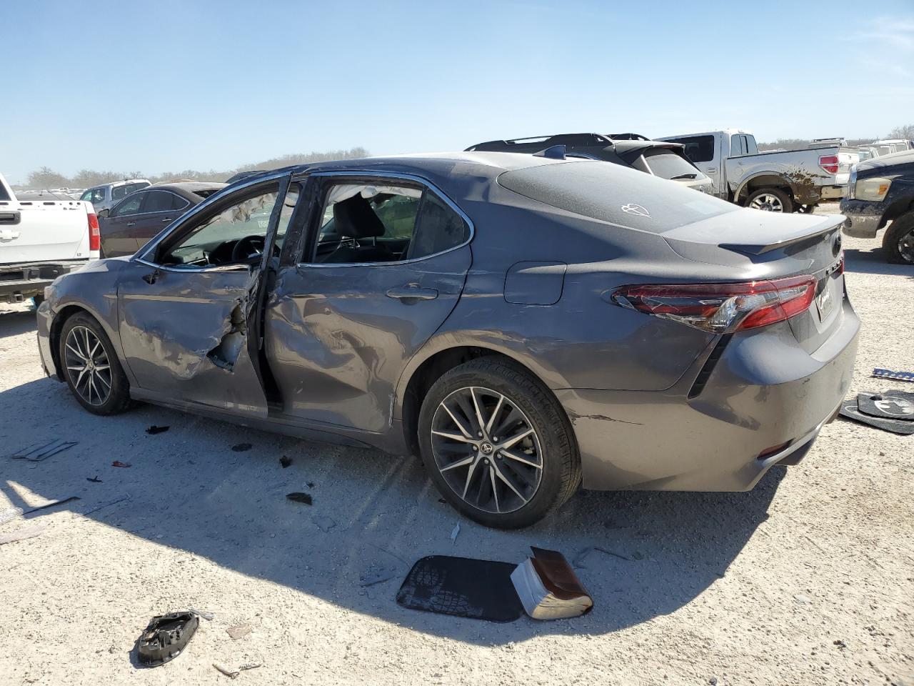 2022 TOYOTA CAMRY SE VIN:4T1G11AK3NU703119