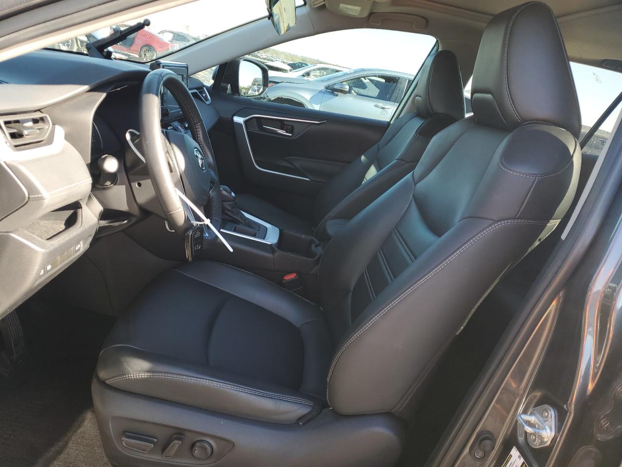 2022 TOYOTA RAV4 XLE PREMIUM VIN:2T3C1RFV2NC176280
