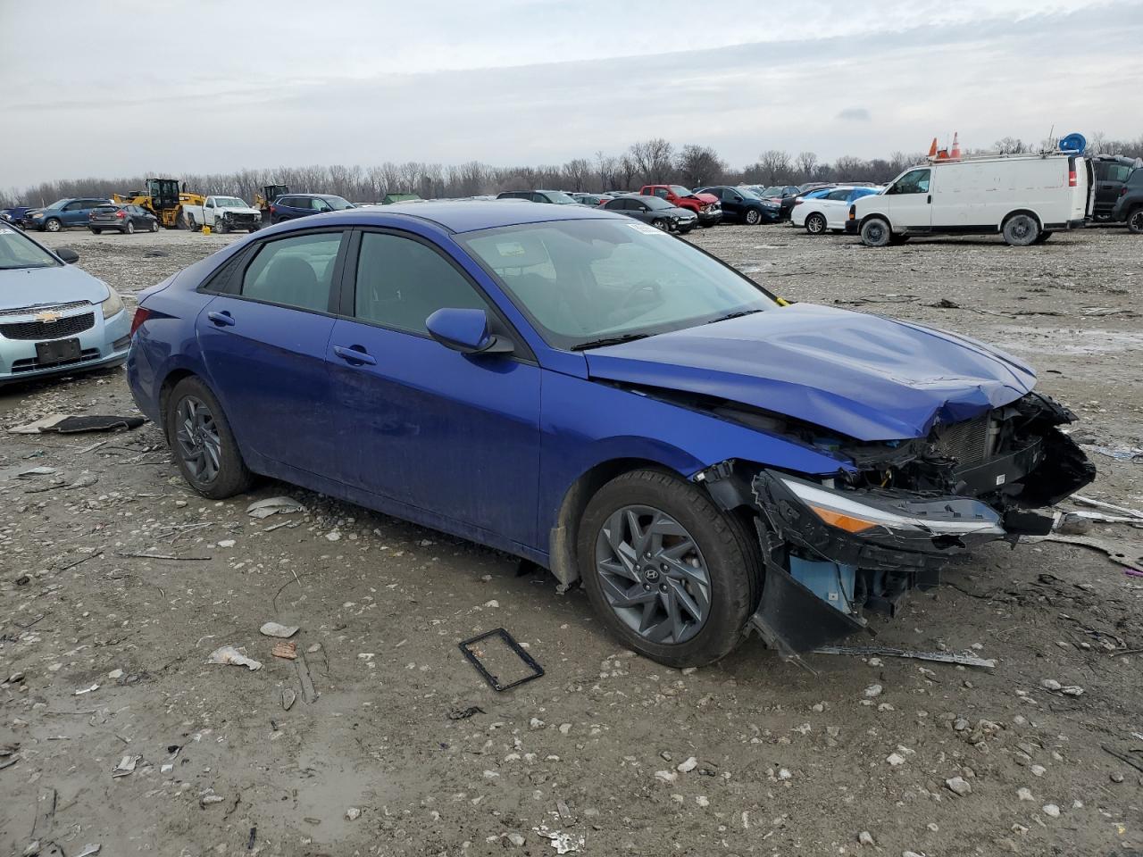 2024 HYUNDAI ELANTRA BLUE VIN:KMHLM4DJ6RU101461