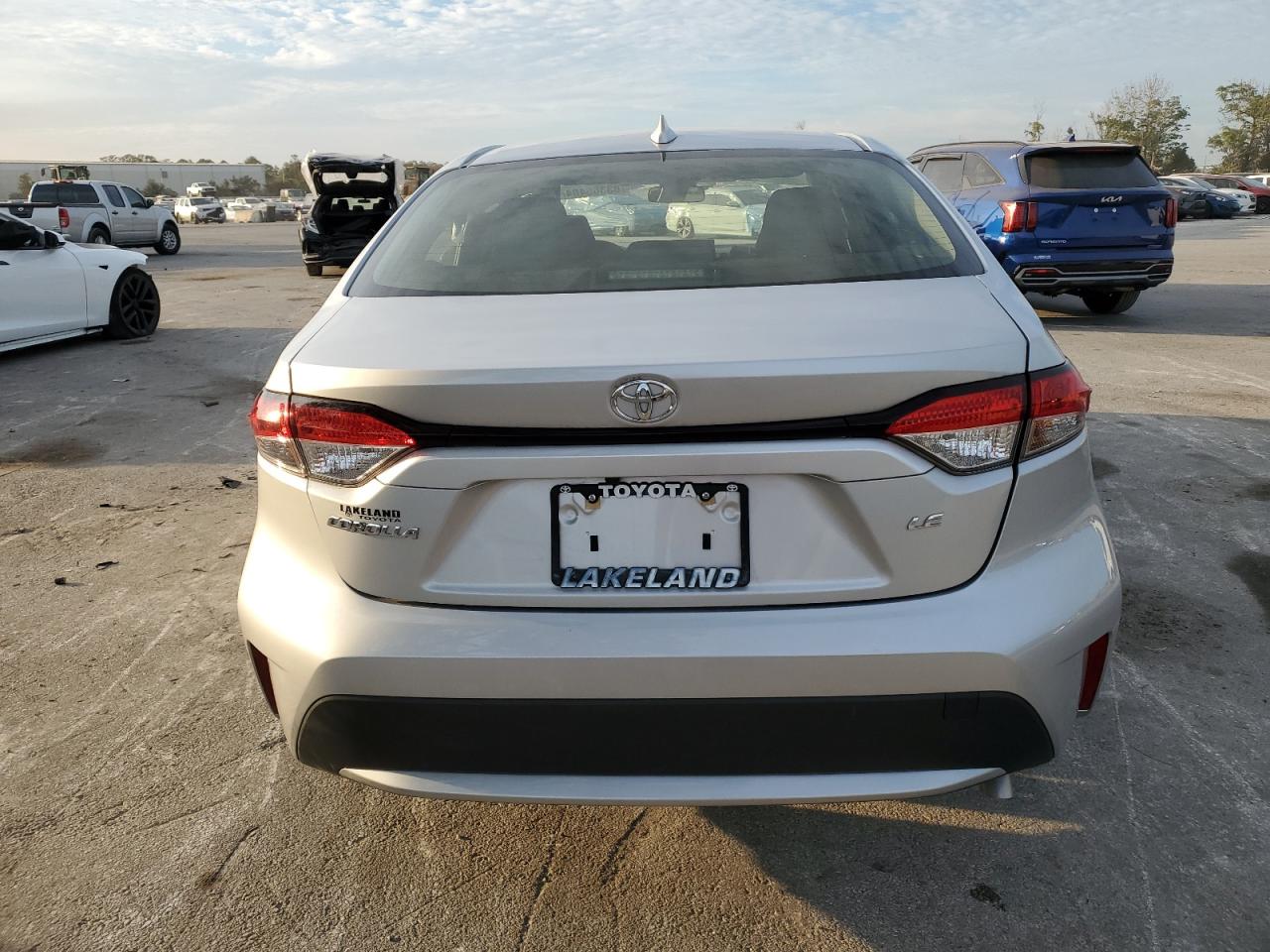 2022 TOYOTA COROLLA LE VIN:JTDEPMAE3NJ225386