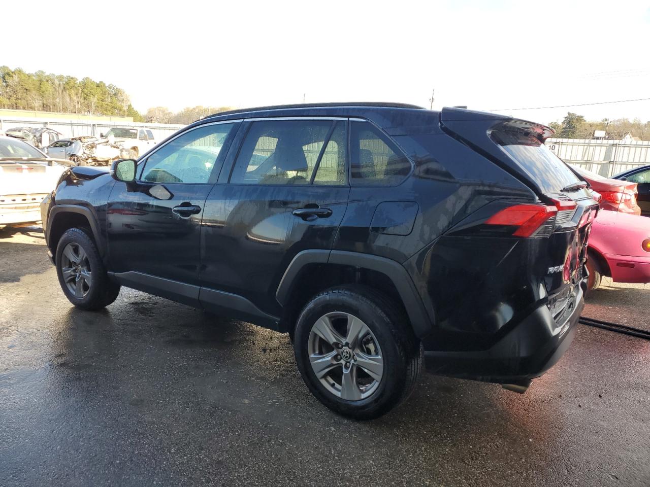 2022 TOYOTA RAV4 XLE VIN:2T3W1RFV2NW231824