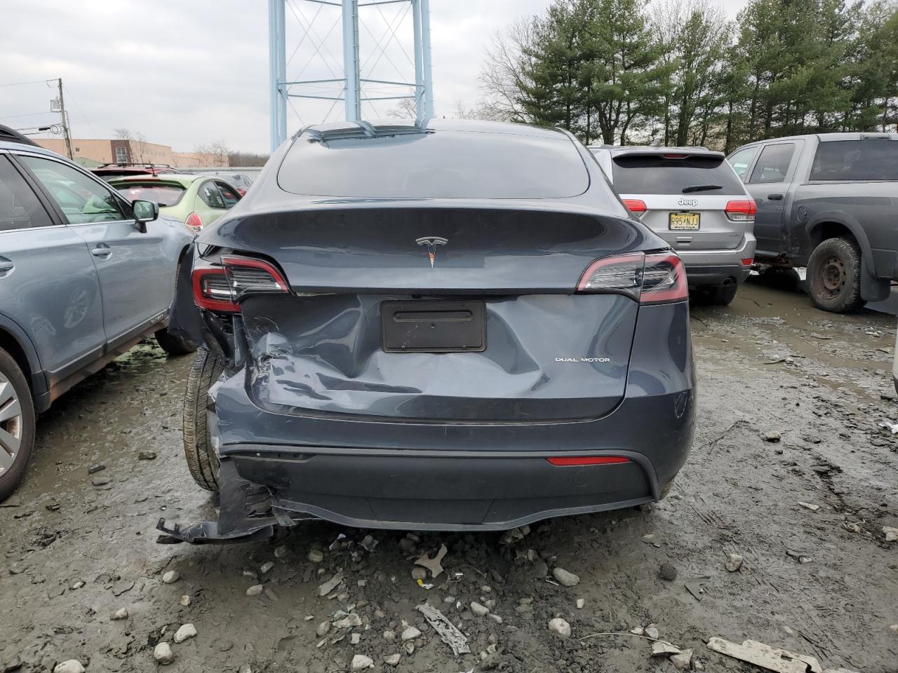 2023 TESLA MODEL Y  VIN:7SAYGDEE6PA042484