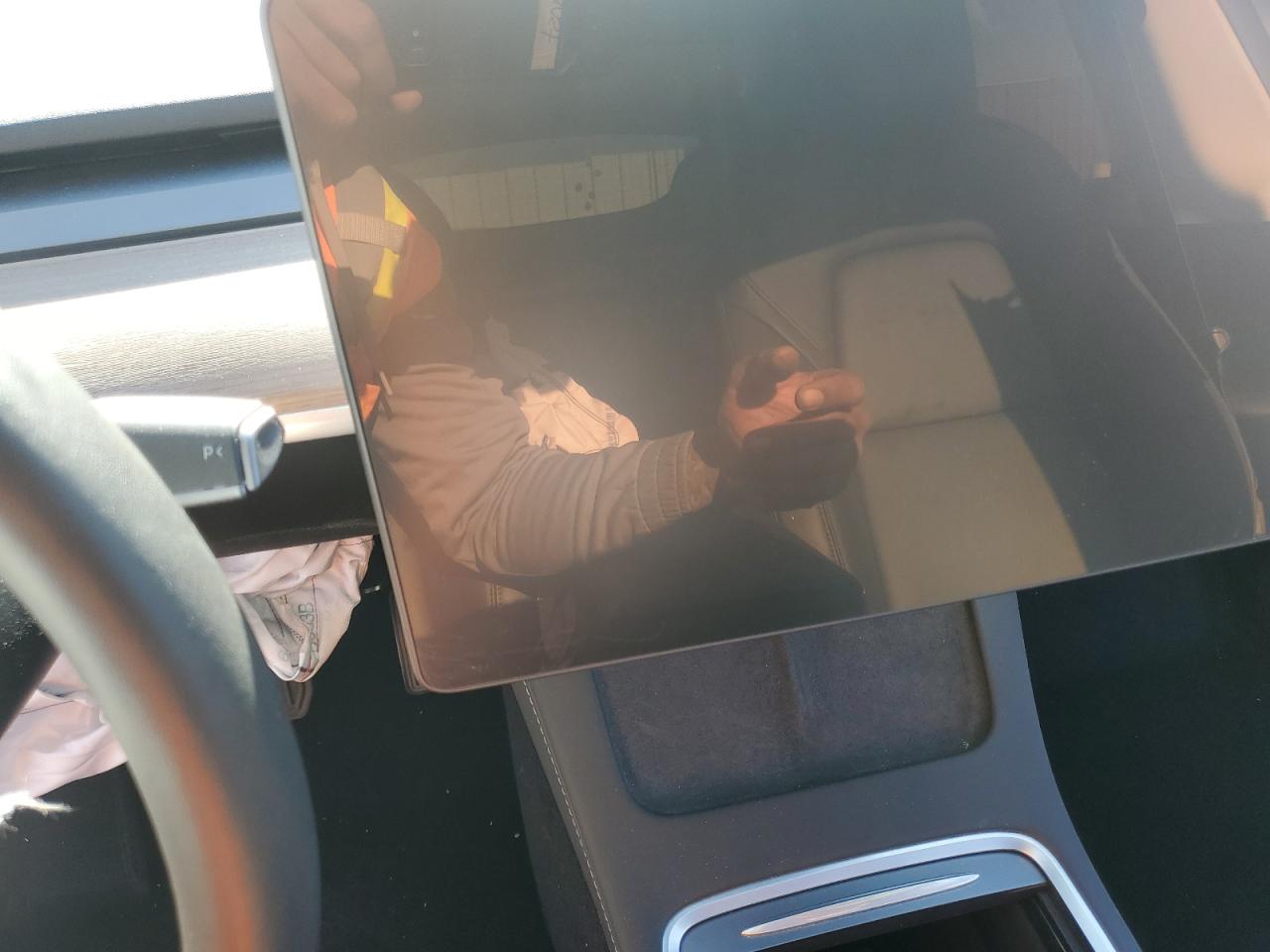 2023 TESLA MODEL Y  VIN:7SAYGDEE5PA118390