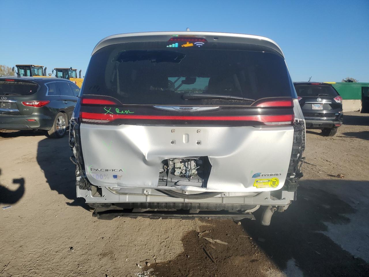 2022 CHRYSLER PACIFICA HYBRID TOURING L VIN:2C4RC1L73NR212630