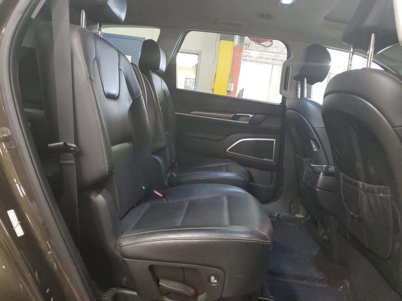 2022 KIA TELLURIDE S VIN:5XYP64HCXNG276089