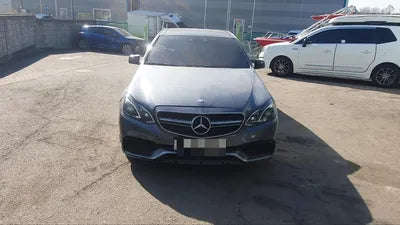 2015 Mercedes-Benz E 300 VIN: