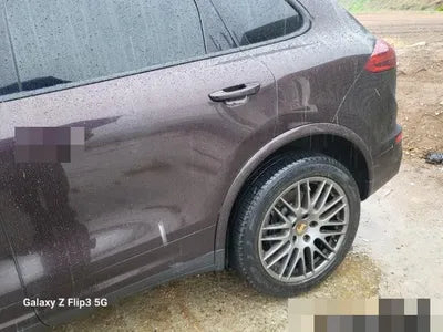 2017 Porsche Cayenne VIN: